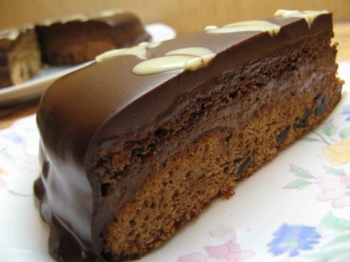 Торт «Трюфель» с черносливом и орехами