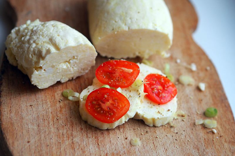Домашняя брынза — сыр, который будут лопать все подряд