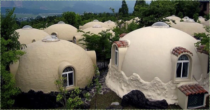 Японцы начали строить дома из пенопласта. Когда заходишь внутрь, диву даешься