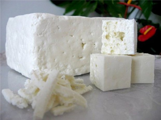 Домашняя брынза — сыр, который будут лопать все подряд