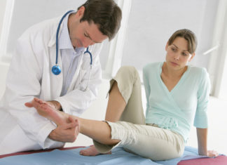 Врач-ортопед: чем занимается, какие проблемы способен лечить, симптомы основных заболеваний, как и когда следует записаться на консультацию Врач-ортопед: чем занимается, какие проблемы способен лечить, симптомы основных заболеваний, как и когда следует записаться на консультацию