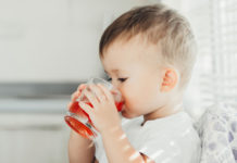 А сколько воды необходимо выпивать ребенку в день