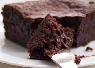 Диетическое меню: свекольный кекс с черносливом и шоколадом