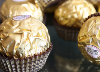 Почему популярны конфеты итальянской компании Ферреро Почему популярны конфеты итальянской компании Ферреро