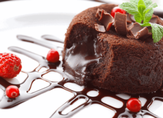 Фондан шоколадный с жидким центром