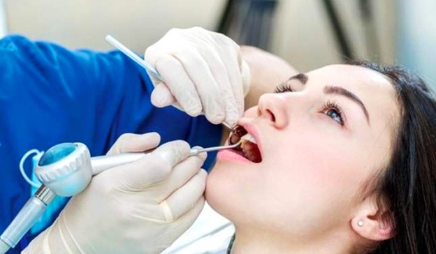 Насколько важно проводить удаление зубного камня