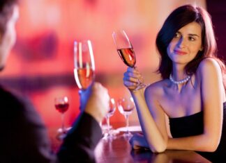 Как мужчине познакомиться с девушкой