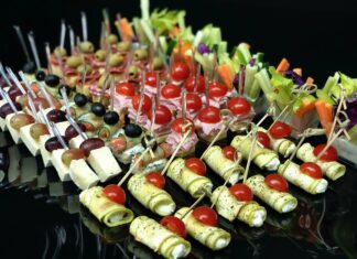 Где заказать канапе в СПб?