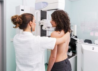 Когда и почему стоит обратиться к врачу маммологу?