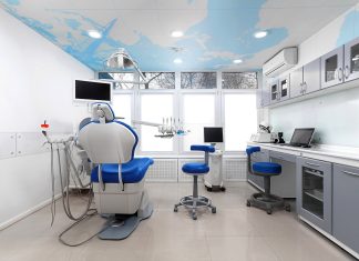Когда стоит обратиться в стоматологическую клинику: услуги, плюсы и особенности