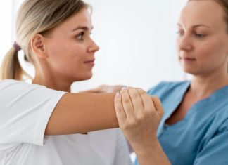 Понимание процесса: Что ожидать на первом приеме у ревматолога