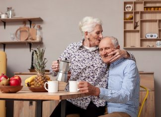 Особенности ухода за пожилыми людьми с деменцией