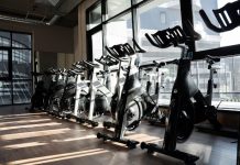 Групповые занятия или тренажерный зал: какой абонемент в спортзал выбрать?